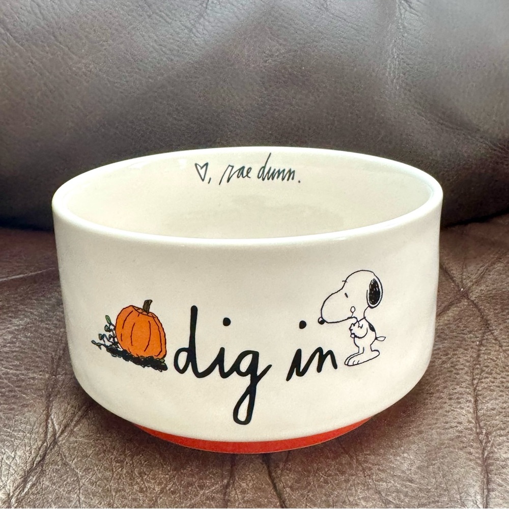 Dig In Snoopy with Pumpkin Pet Food Bowl - Rae Dunn Peanuts Halloween Collection